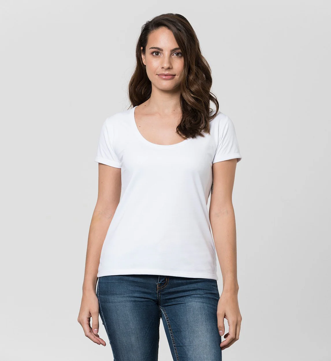 Camiseta Mujer Antisudor MaxDry Cuello Grande Protección Axilar Extra - Image 3
